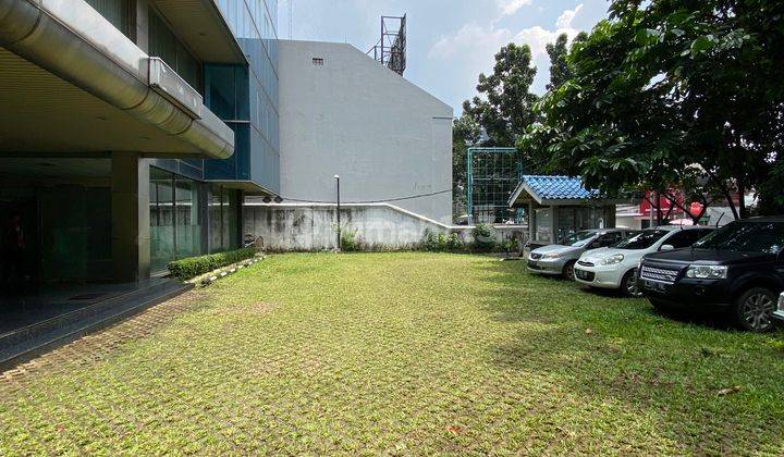 Gedung Kantor di Gandaria 4 lantai +rooftop lokasi strategis