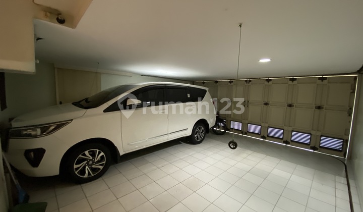 Rumah Bagus 2 Lantai di Intercon Lokasi Tenang dlm Cluster Bagus 11