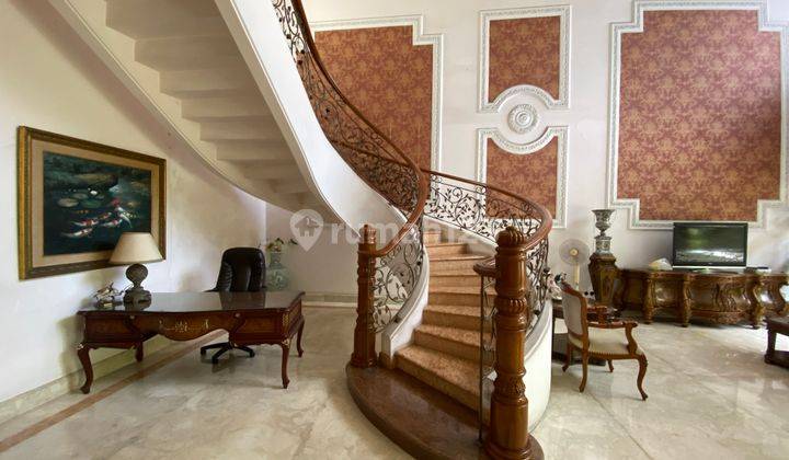 Rumah Bagus 2 lantai di Kompleks Taman Kebon Jeruk Intercon