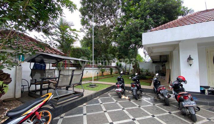 Rumah Bagus Siap Pakai di Area Lebak Bulus dengan Swimming Pool