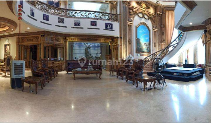 Rumah Bagus Nan Megah di Intercon lokasi tenang dan nyaman bagus 3