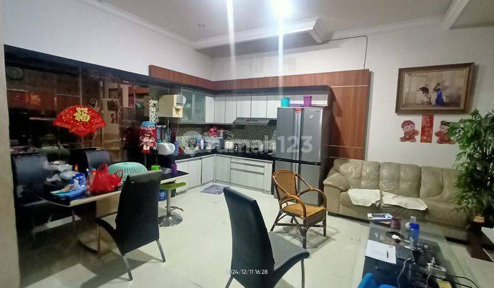 Dijual Rumah 3 Lantai Di Tanah Sereal, Jakarta 2