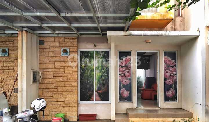 For Sale Fast. House in Green Lake City, Australia Cluster.