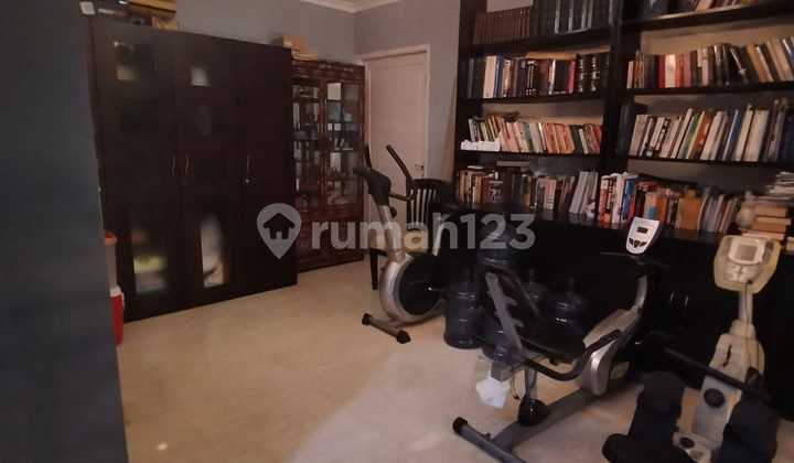Di Jual Apt. Penthouse Permata Senayan 2
