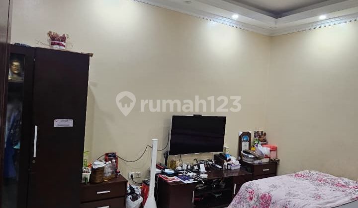 Dijual Rumah 3 Lantai Di Jalan Rasamala Tomang 2