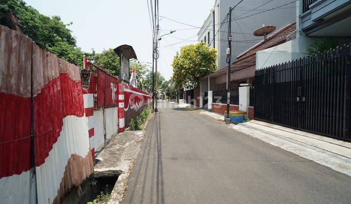 Rumah Bagus SHM - Sertifikat Hak Milik 3 Lantai 2