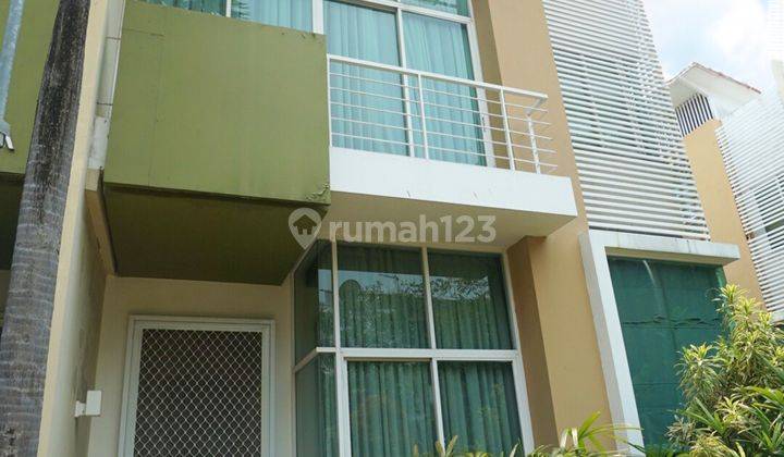 Rumah  Bagus di De oaze Tomang , Tomang Semi Furnished 1