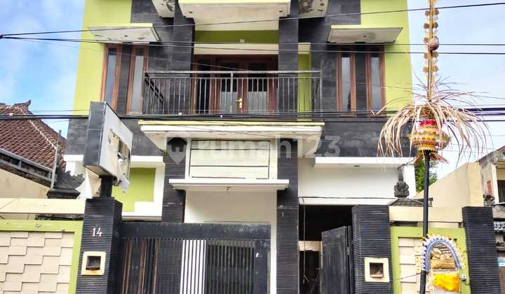 BUC!!! Dijual murah ruko 2lt di jl.Kebudayaan  1
