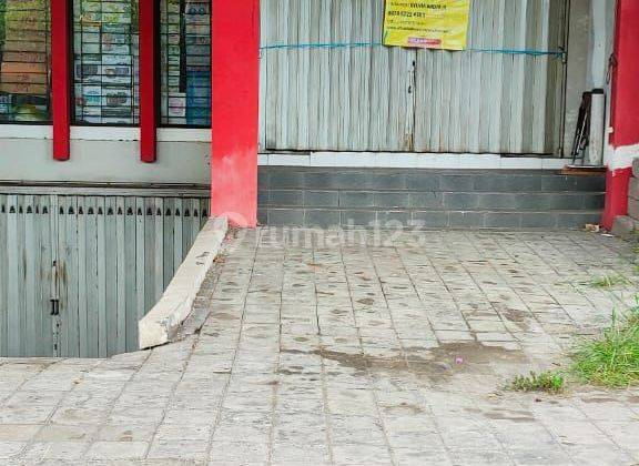 3.5lt shophouse (including basement) for parking in Padang Luwih SHM for quick sale 1