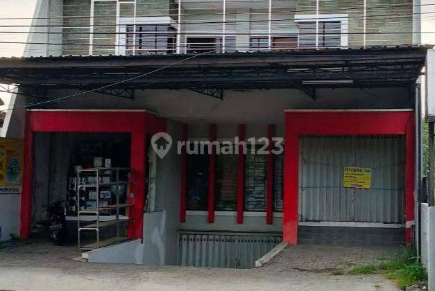 3.5lt shophouse (including basement) for parking in Padang Luwih SHM for quick sale 2