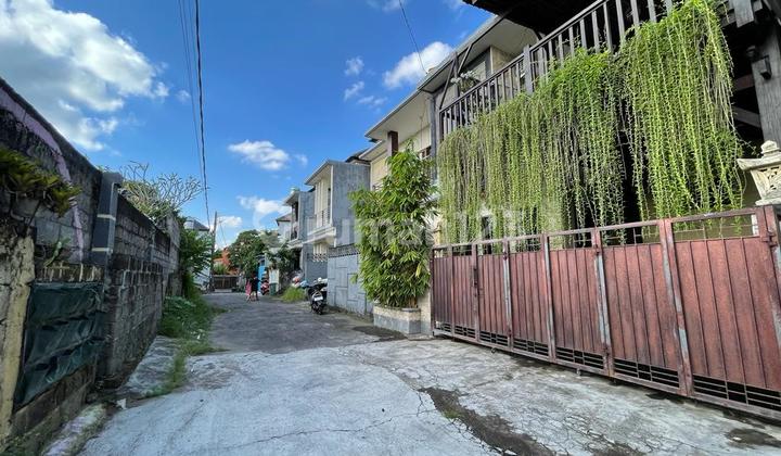 For Quick Sale: 2-Story House with 4 Bedrooms, Fully Furnished on Jl. Padang Luwih Dalung, North Kuta, Badung