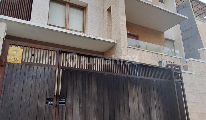 Miliki Rumah Bagus Di Pluit Samudra, Harga Nego  2