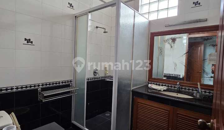 Nice House Strategic Location in Sunter 4 Floors 2