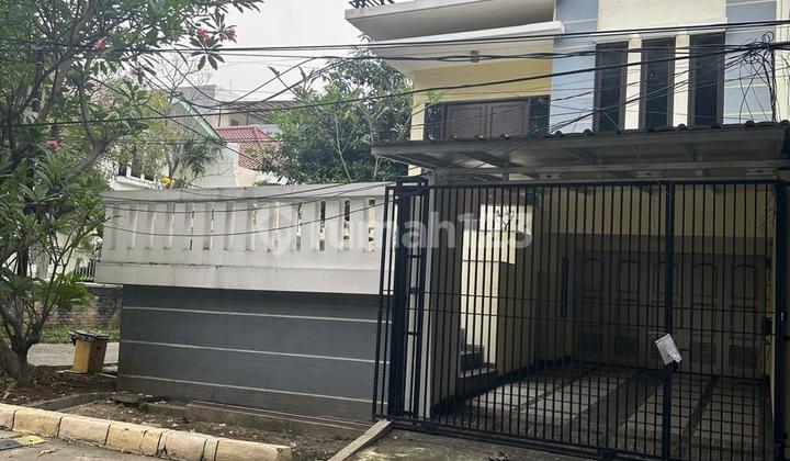 Jual Rumah Bagus 3Lantai di Sunter
