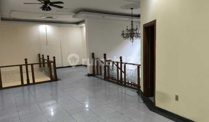 disewakan ruang usaha cocok untuk toko di sumur batu jakpus 2