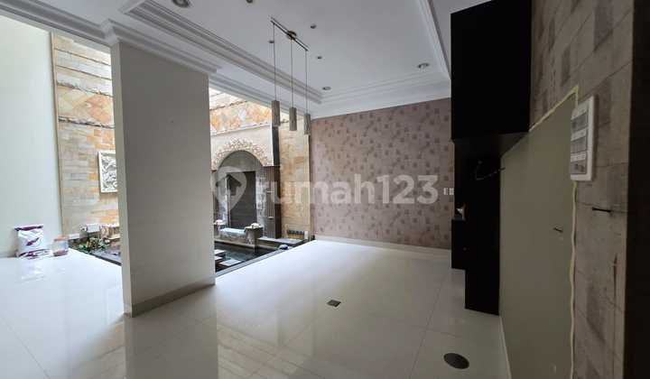 Rumah Siap Huni Bagus Lokasi Strategis di Sunter 2
