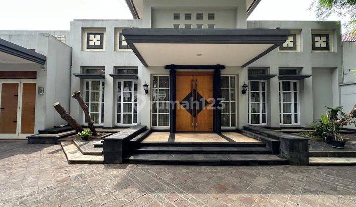 jual rumah bagus di menteng 1