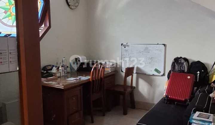 luxury house with 3-story swimming pool in sunter 2