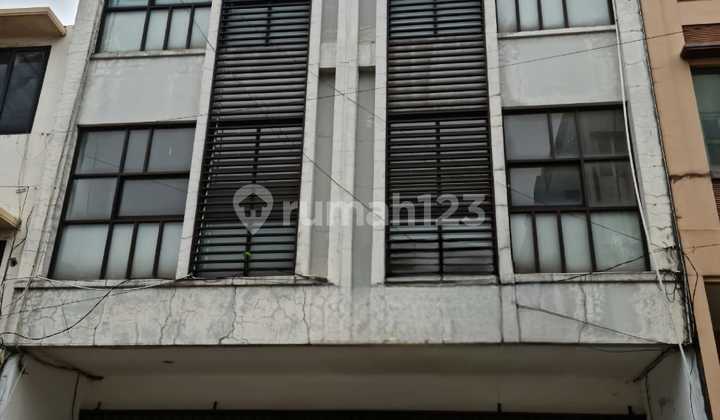 Ruko 3 Lantai Bagus Lokasi Strategis di Sunter Ruko 3 Lantai Bagus Lokasi Strategis di Sunter