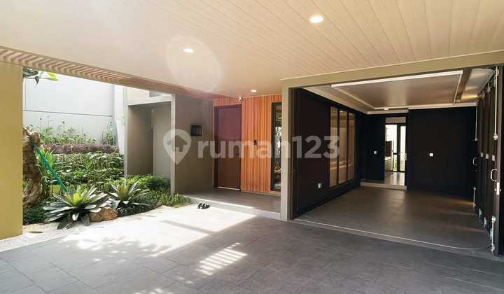 Di Jual Rumah Mewah Di BSD City 2