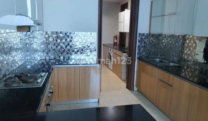 Apartemen Windsor 3 + 1 BR Full Furnish di Puri Indah Jakarta Barat 2