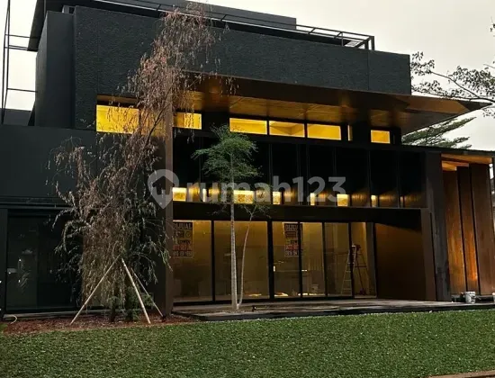 Rumah Lokasi Bagus, Brand New. Design Bagus Sekali Alam Sutera, Tangerang Rumah Lokasi Bagus, Brand New. Design Bagus Sekali Alam Sutera, Tangerang