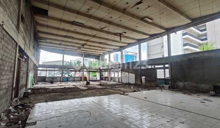 Disewakan Gedung Lama Ex Showroom Disewakan Gedung Lama Ex Showroom