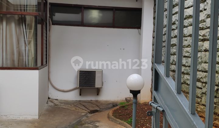 Intercon House Block M, 300 M2 Area, 2 Floors, East Facing 2