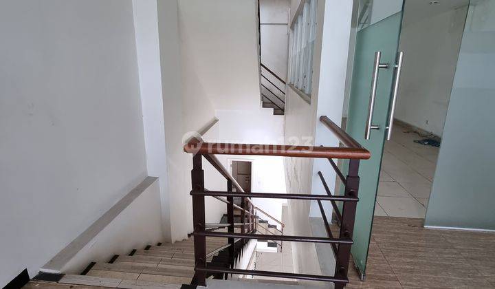 Ruko Ruko di Jl DI Panjaitan komp Patria Park Off& Apt 6