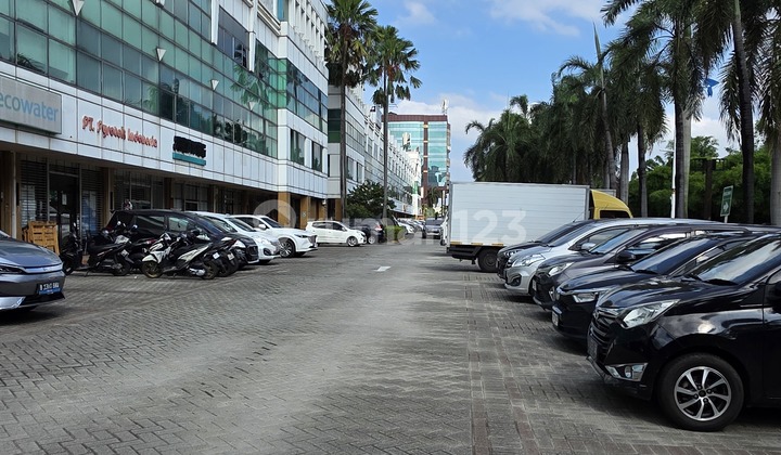 3 Adjacent Shop Houses Leased by Bank Facing Toll in Puri Kencana, West Jakarta 2