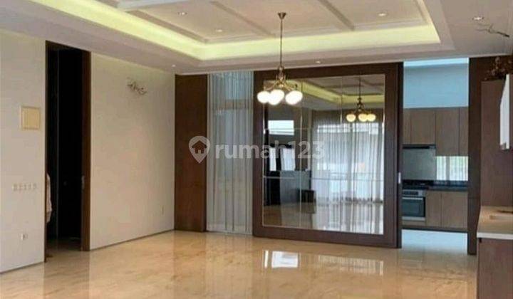 Rumah Minimalis 4 Lantai interior modern di dalam Cluster Baru  2