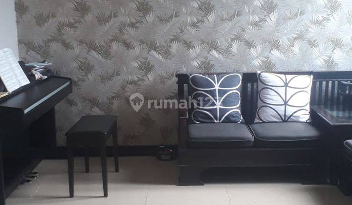 Dijual Cepat Rumah 2 Lantai Layak Huni Lokasi Bagus di Kavling DKI 2