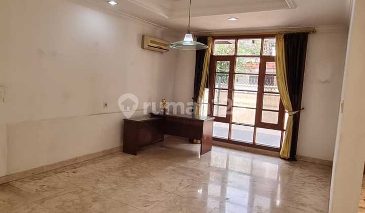 Jual Rumah tua Harga Tanah lokasi dekat taman Jual Rumah tua Harga Tanah lokasi dekat taman