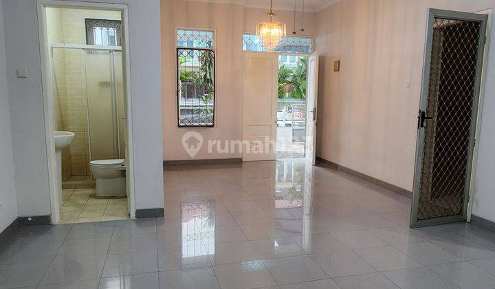 Turun Harga Rumah 2 Lantai Lingkungan bagus. Termurah di kelasnya 2