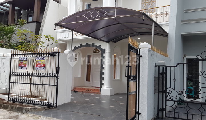 Lepas Cepat Rumah 2 Lantai Hadap Taman 2