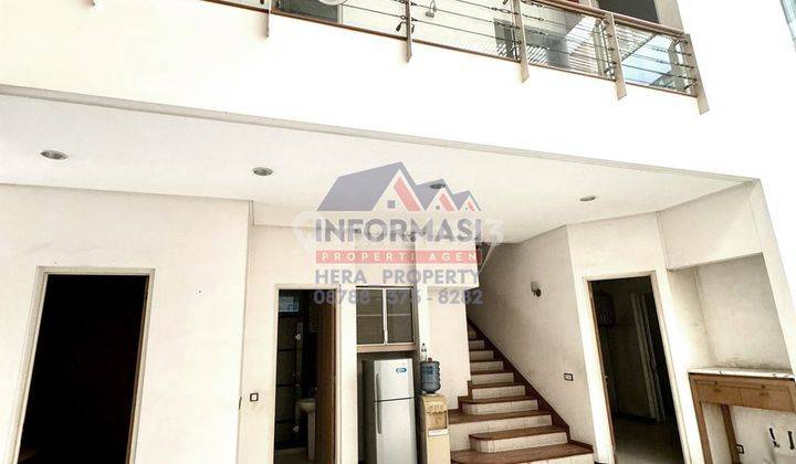 Dijual Rumah Bagus Minimalis Modern 2 Lantai Jakarta Barat 2