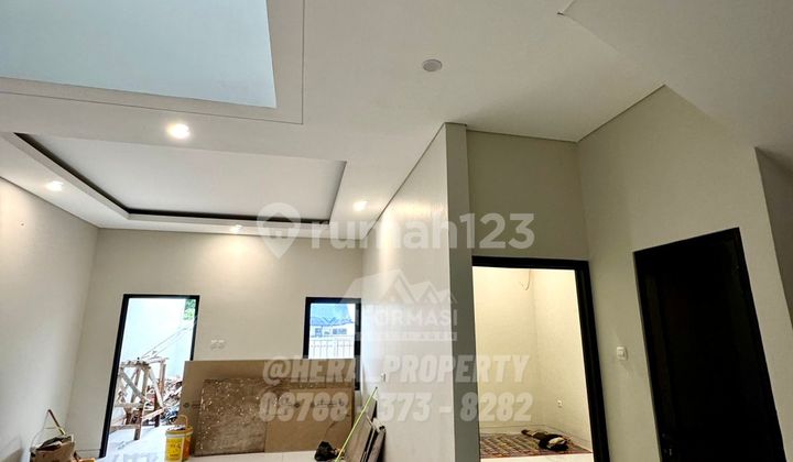 Quick Sale Brand New House Taman Villa Meruya North Facing 2