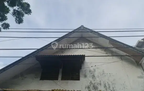 Rumah Berlokasi Sangat Strategis Dan Lingkungan Nyaman di Puri Indah Jakarta Barat 2