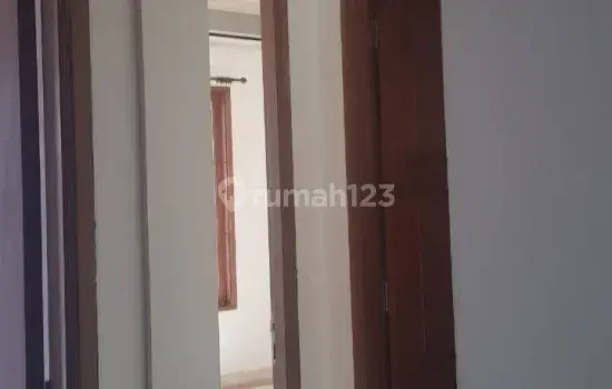 Rumah Bagus 2 Lantai Dan Semi Furnished di Fatmawati, Jakarta Selatan 2