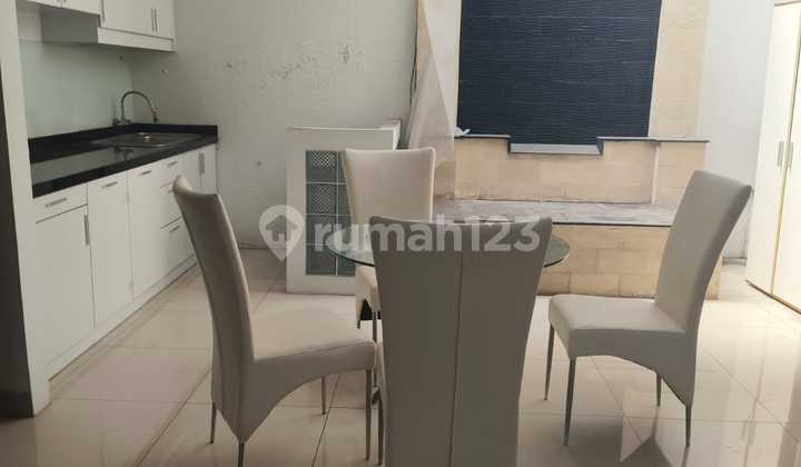 Puri Mansion, Siap.huni,.jakarta Barat Rumah