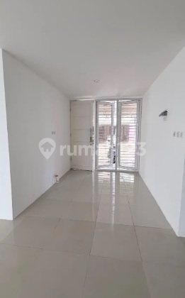 Dekat Akses Tol, Rumah, 2 Lantai, Dekat Akses Bandara, Bebas Banjir, 2