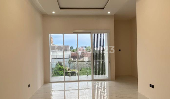 ` Rumah Baru, Gaya Moderno, Cocok Untuk Keluarga Modern` 2