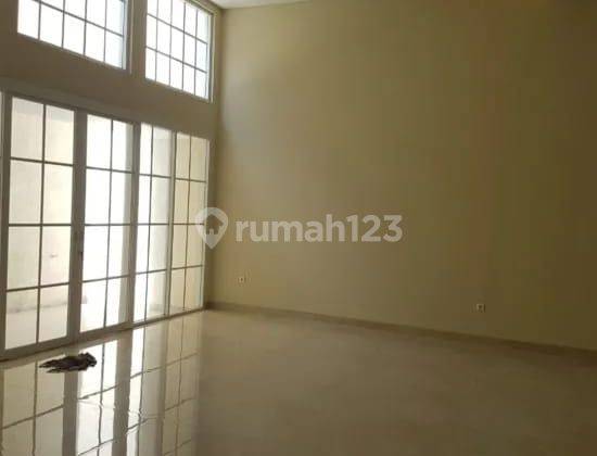 Rumah Bagus di Permata Buana ,lt.250, 2 Lantai 1