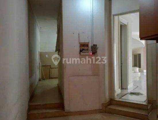 Rumah Intercon, lt.268, 2 lantai, bagus 1