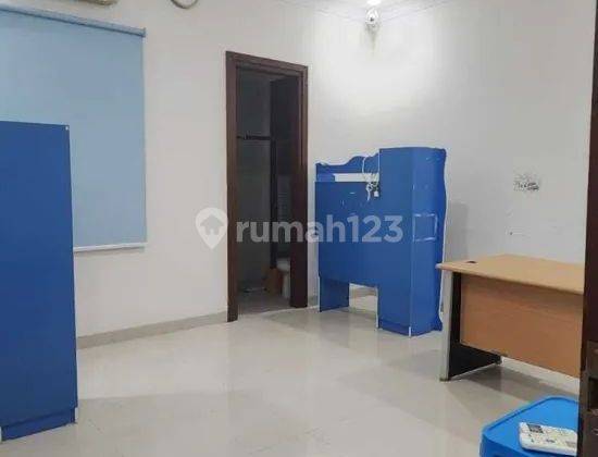 Rumah minimalis Permata buana, lt.200, 3 Lantai, Bagus 2