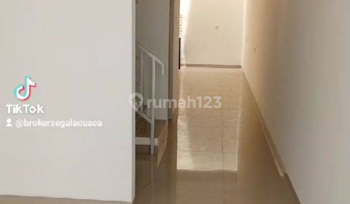 Rumah Baru Minimalis, Di Taman Ratu, Lt.90m2, 3 Lantai, Shm 2