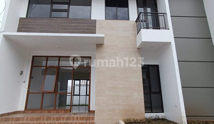 Rumah 2 lantai Dekat Transmart Buah Batu, Bandung  2