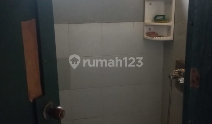 Classic Dutch Era House with Large Land, Not Heritage 2