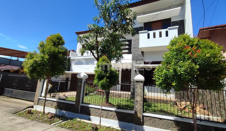 For Sale Luxury 2-Story Ready-to-Occupy House in Antapani, Bandung City 2