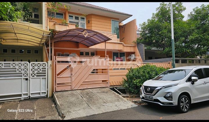 2-Story House, Strategic Location in Puri Indah 2-Story House, Strategic Location in Puri Indah